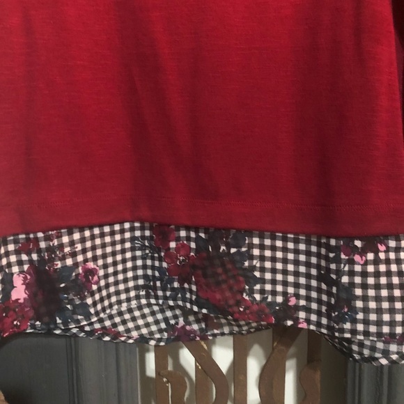 Cute red blouse, Apt 9, small - Picture 2 of 3